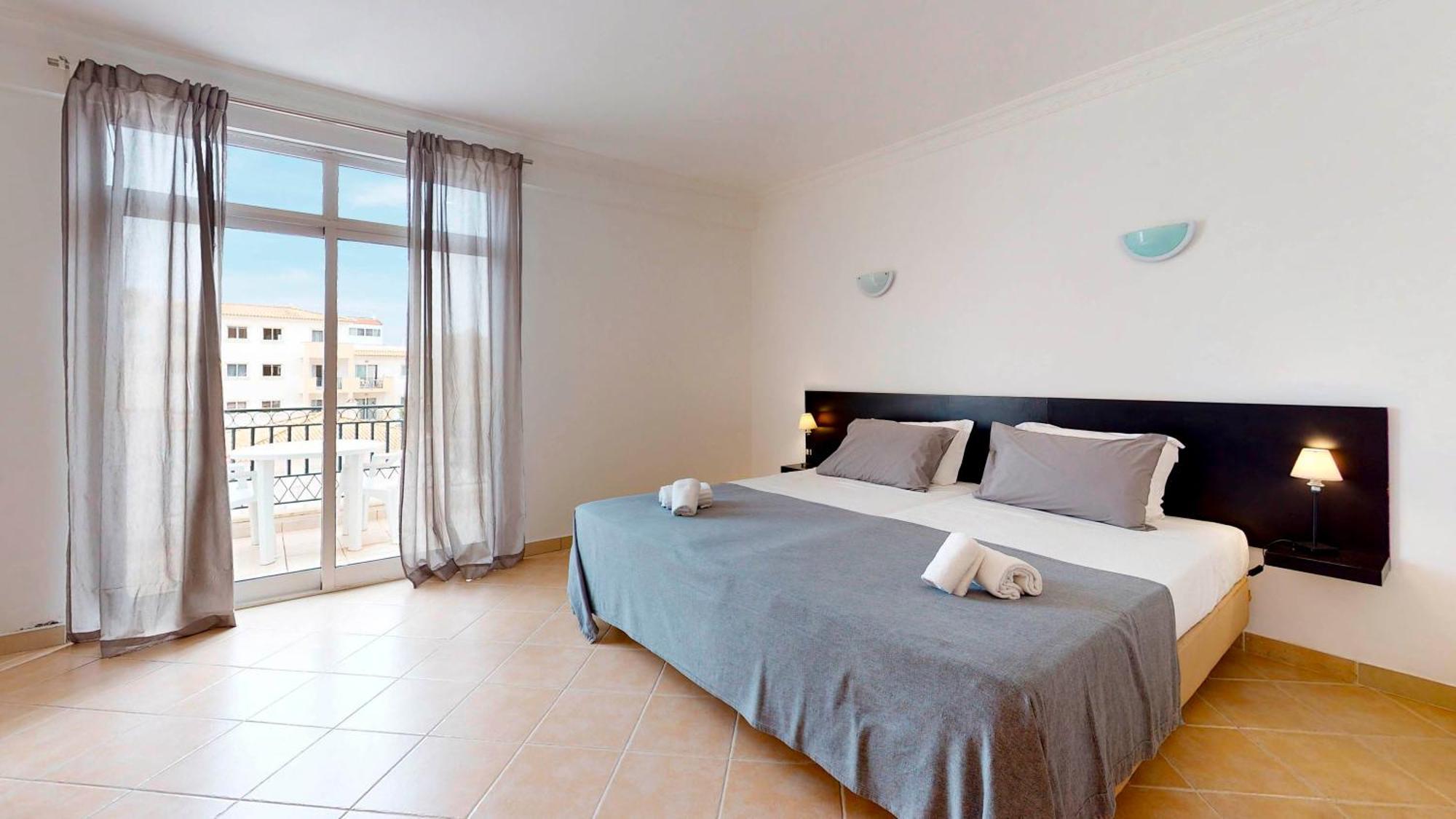 Smy Santa Eulalia Algarve Aparthotel Αλμπουφέιρα Εξωτερικό φωτογραφία