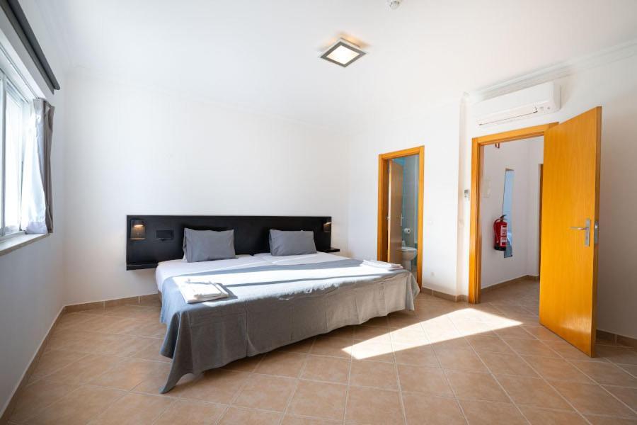 Smy Santa Eulalia Algarve Aparthotel Αλμπουφέιρα Εξωτερικό φωτογραφία