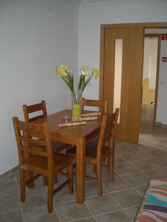 Smy Santa Eulalia Algarve Aparthotel Αλμπουφέιρα Δωμάτιο φωτογραφία